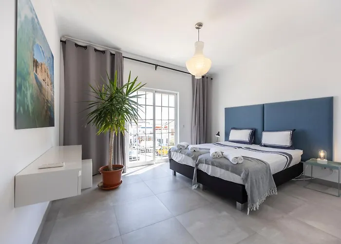 Casa Da Praca - Do Bispo, Algarve