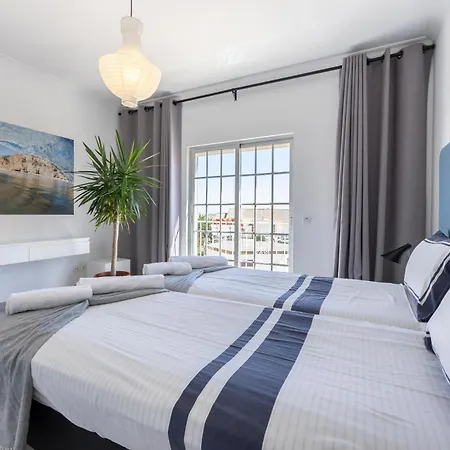 Casa Da Praca - Do Bispo, Algarve