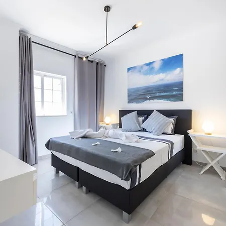 Вилла Casa Da Praca - Do Bispo, Algarve Вила-ду-Биспо