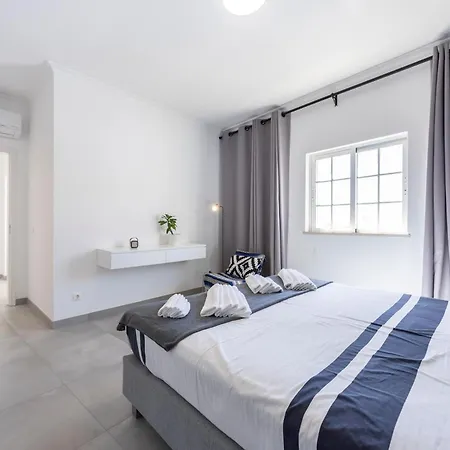 Casa Da Praca - Do Bispo, Algarve * Вила-ду-Биспо