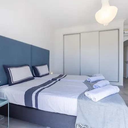 Вилла Casa Da Praca - Do Bispo, Algarve Вила-ду-Биспо